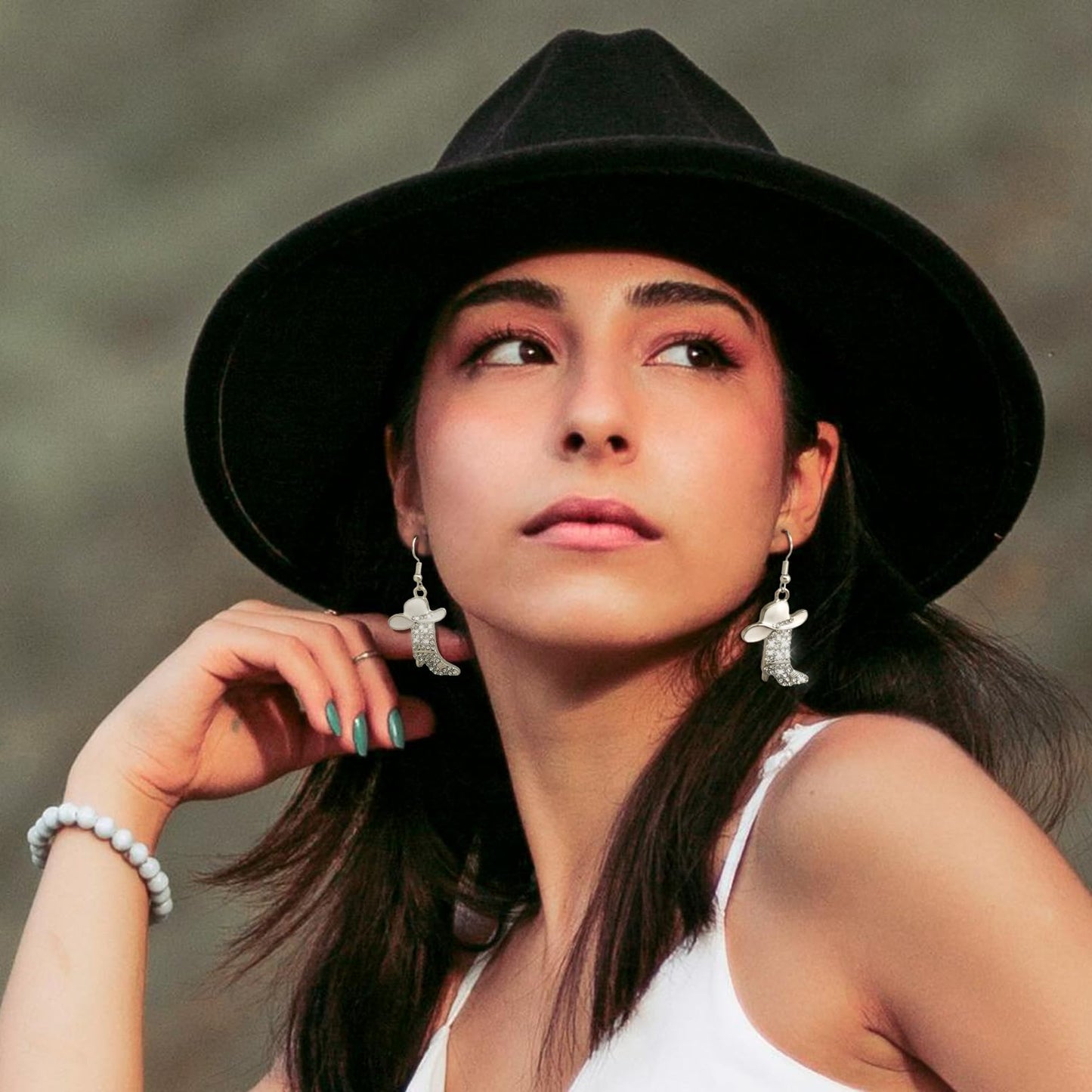 Rhinestone Western Boots Earrings Cowgirl Cowboy Enamel Hat Bohemian Rodeo Boot Drop Dangle Earrings for Women White Hat