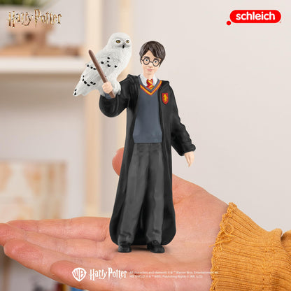 Schleich Wizarding World™ of Harry Potter 2-Piece Set with Harry Potter™ & Hedwig™ Collectible Figurines for Kids Ages 6+