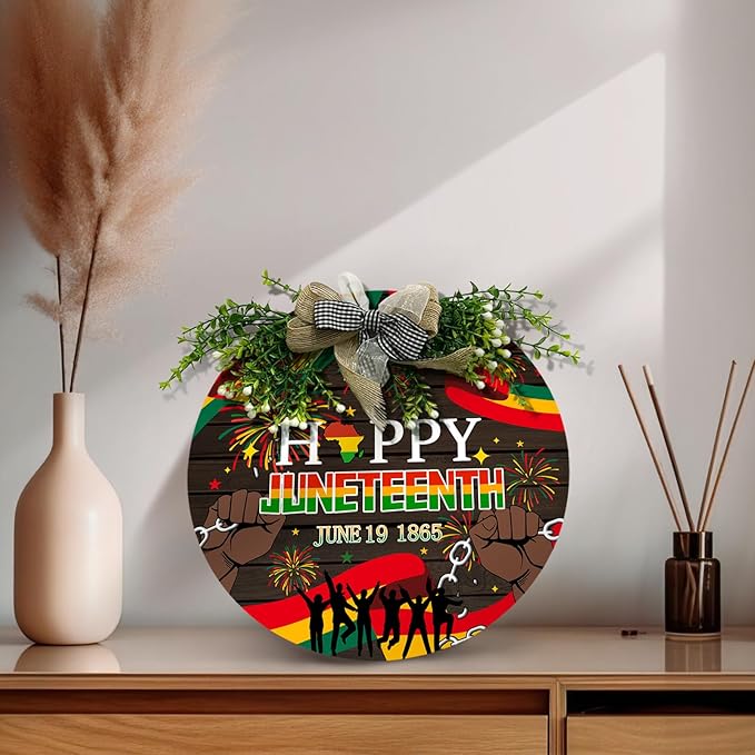 Happy Juneteenth Decorations Door Sign Wooden June 1865 Yard Signs Black Pride Front Door Decor Wreaths Freedom Day Wall Hanger African American Independence Day Festival Plaque 12 Inch