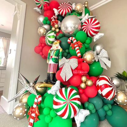 Lukiituke Christmas Balloon Garland Arch Kit, 134Pcs Red and Green Balloons, 4 Sizes Red Green Gold White Balloons for Christmas Theme Birthday Party Backdrops Decorations