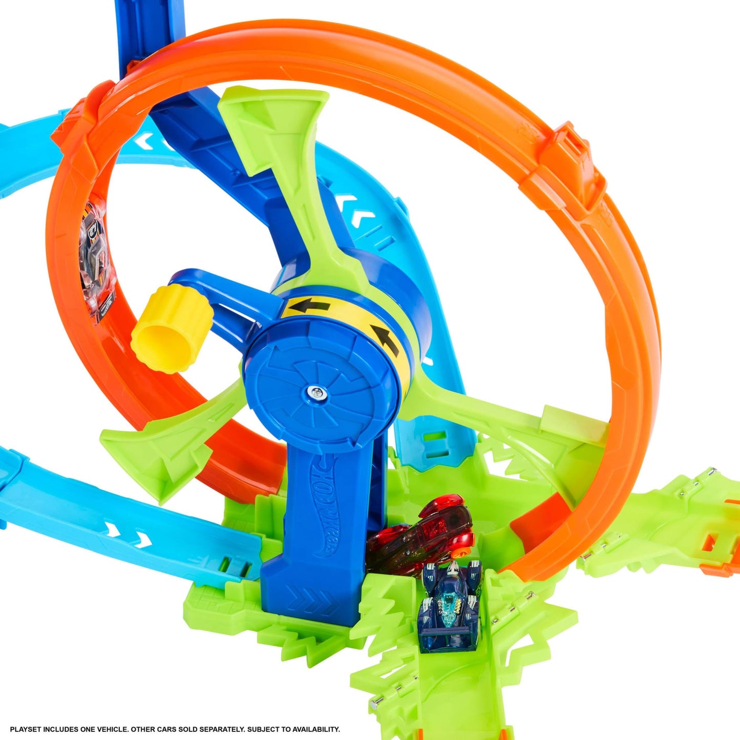 Hot Wheels Toy Car Track Set, Launch and Loop Playset & 1:64 Scale Die-Cast Vehicle, Crash Area on Figure 8 Track with Loop-Kicker Booster, JBX65