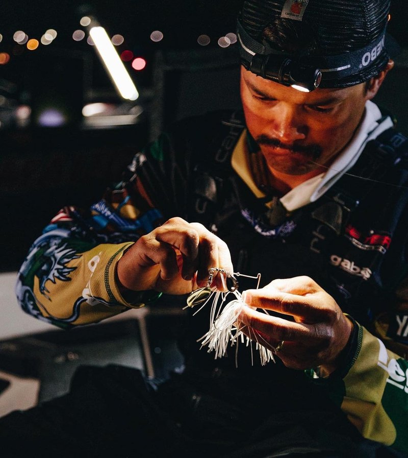 Seaguar InvizX Fishing Line - 100% Fluorocarbon for Freshwater | Clear, Multiple Sizes Available