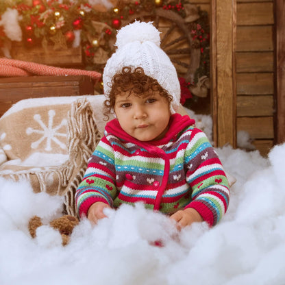Apragaz Christmas Fake Snow Decoration, Artificial Snow Fluffy Fake Snow Decor, Flame Resistant Indoor Snow for Winter Village, Nativity, Christmas Tree, Christmas Decoration(5.6 OZ)