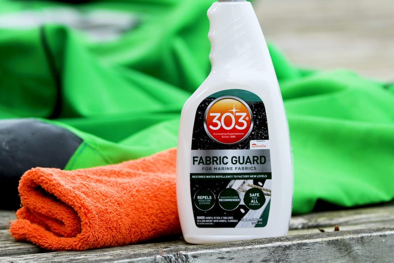 303 Products Marine Fabric Guard, Water Repellent Fabric Protector for Boat Covers, Canvas & Marine Fabrics – Restores Water & Stain Resistance, Safe for All Fabrics, 32 oz