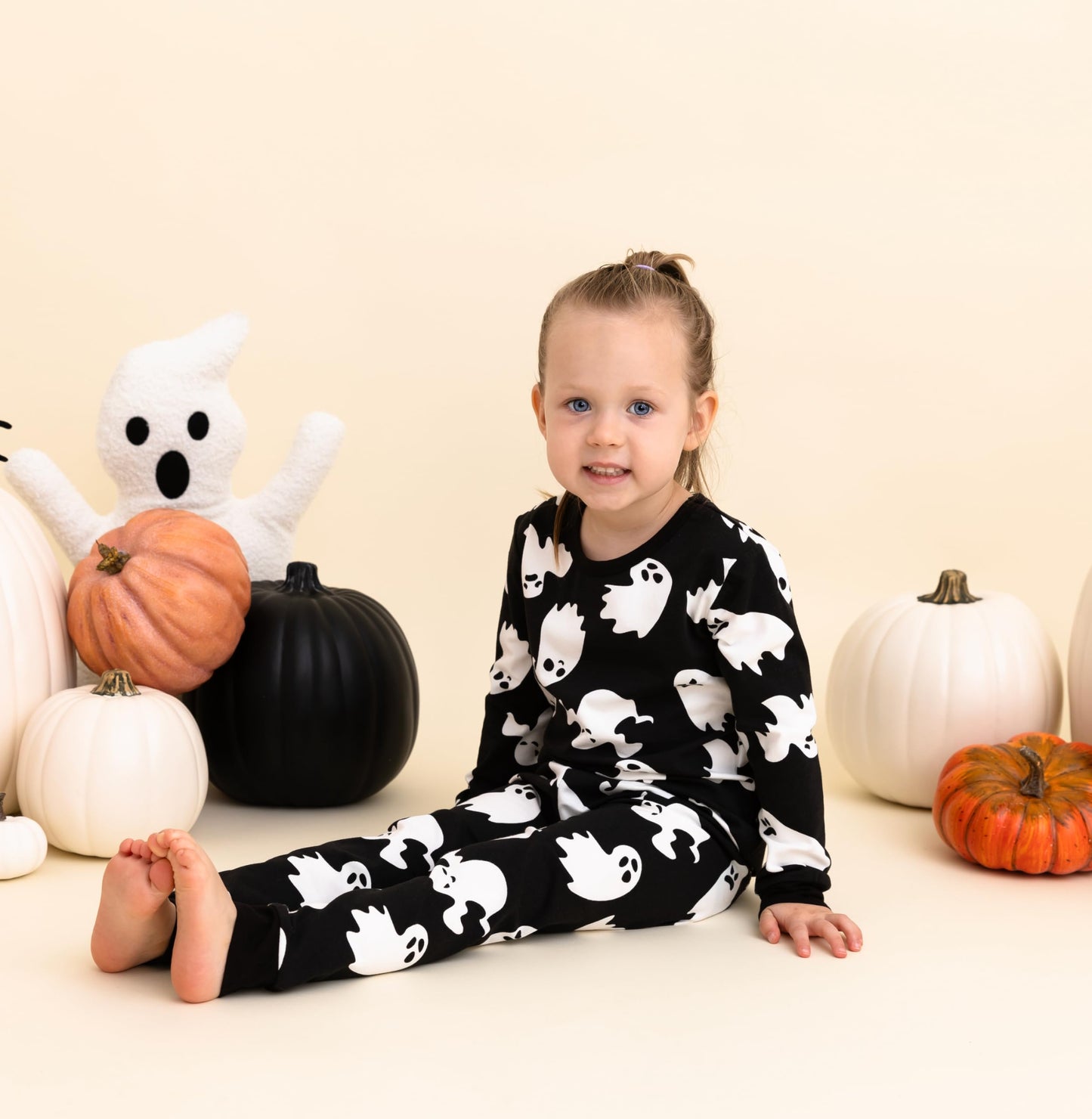 Owlivia Christmas Halloween Pajamas For Family, Organic Cotton Holiday Pajamas Matching Sets(2-Piece Women Pjs, Large, Halloween Ghosts)
