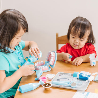 Melissa & Doug Super Smile Dentist Kit for Kids Role Play for 3+ | Dentist Toys for Kids | Educational Toys for 3 Year Old Boys | Montessori Toys