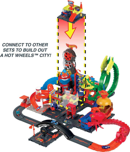 Hot Wheels City Toy Track Set, Downtown Express Car Wash Playset with 1:64 Scale Vehicle, Foam Roller & Drying Flaps, HDR27