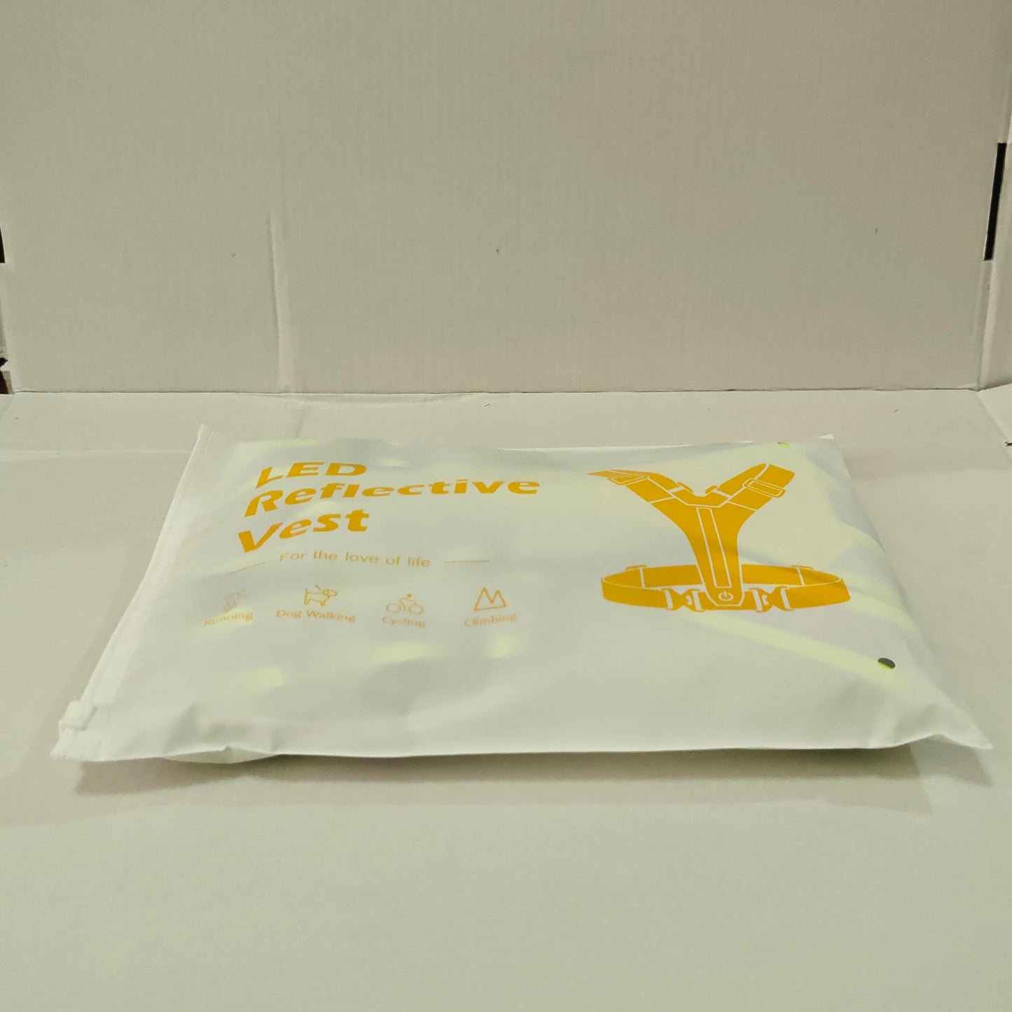 Fokia Kunbio LED Reflective Running Vest Gear,Light Up Vest Runners Night Walking USB Rechargeable,Up to 11hrs Light with Adjustable Waist/Shoulder for Women Men Kids