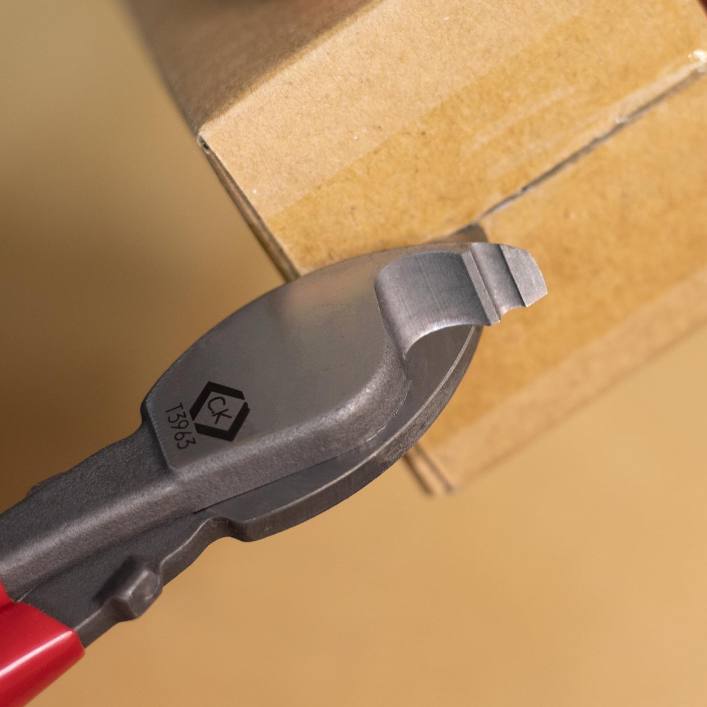 C.K 3963 Cable Cutter 210mm