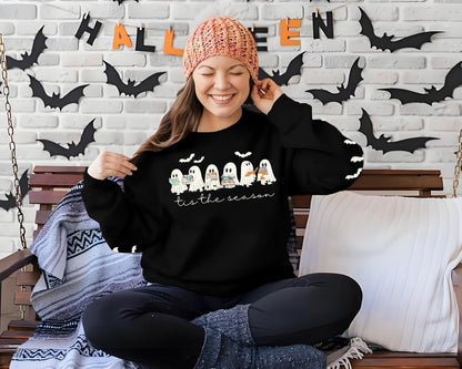 UNIQUEONE Halloween Sweatshirts for Women Ghost Reading Books Sweater Cute Spooky Bookish Shirt Fall Pullover Tops A-Black