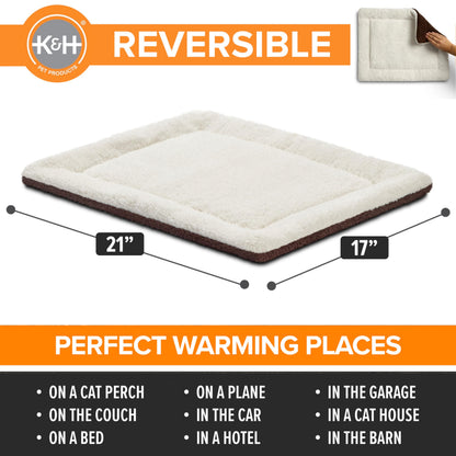K&H PET PRODUCTS Self-Warming Cat Bed Pad, Self Heating Pad for Outdoor Cat Houses, Warming Mat for Indoor Pet Beds & Furniture, Reversible Blanket, Machine Washable - Small 21 X 17in Gray/ Black