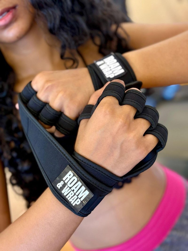 Roam & Wrap - Premium Weightlifting Gloves for Men & Women – Full Palm Protection, Non-Slip Grip, Wrist Support Straps, Breathable Workout Gloves for Gym & Training