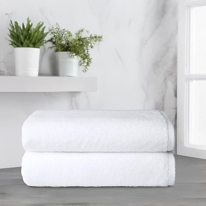 Amazon Basics Lightweight Quick-Dry Bath Towel, 100% Cotton, 2 Piece