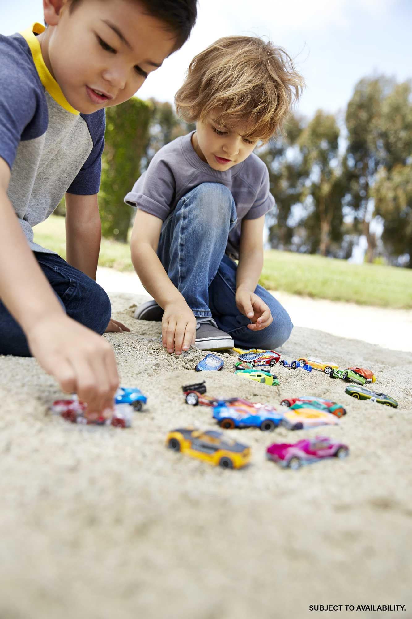 Hot Wheels Set of 20 Toy Cars, Assorted Styles, Toy Trucks and Cars in 1:64 Scale with Realistic Details and Decos, Collectible Cars for Kids Ages 3 and Up, Styles May Vary, DXY59