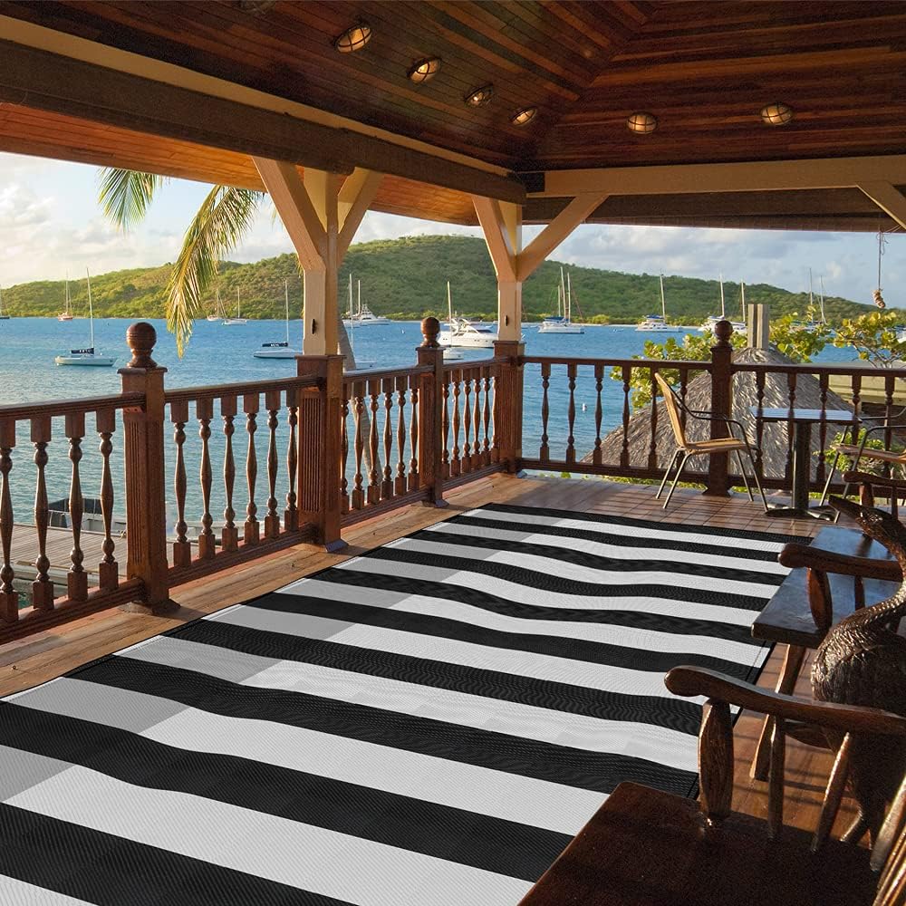 Pcinfuns Plastic Straw Rug,8'x10' Outdoor Waterproof Patio Rugs Foldable Reversible Camping Mat for Rv, Deck, Porch, Picnic, Beach, Balcony,Black & White