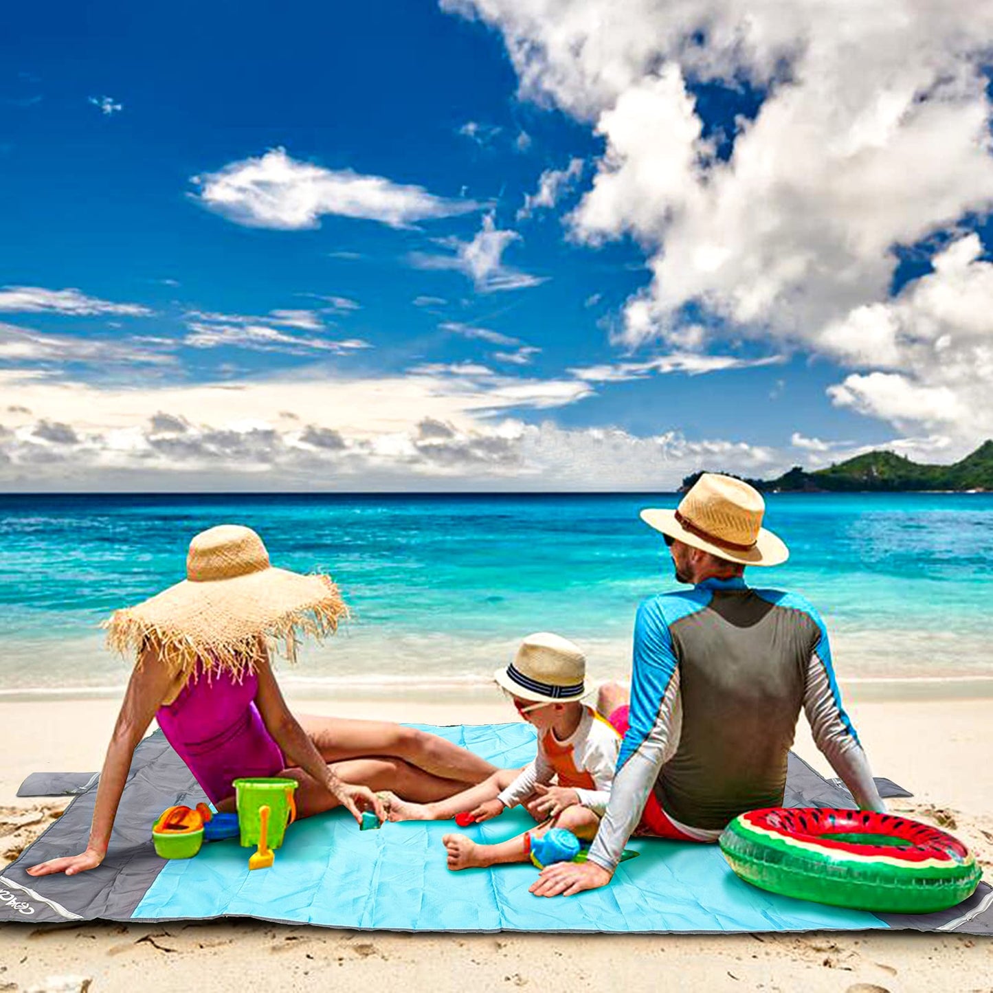 covacure Extra Large Beach Blanket Sandproof Waterproof - 108"x85" for 7-8 Adults, Oversized Portable Beach Mat with Zipper Pockets, Lightweight Durable Outdoor Accessories for Beach, Camping, Travel