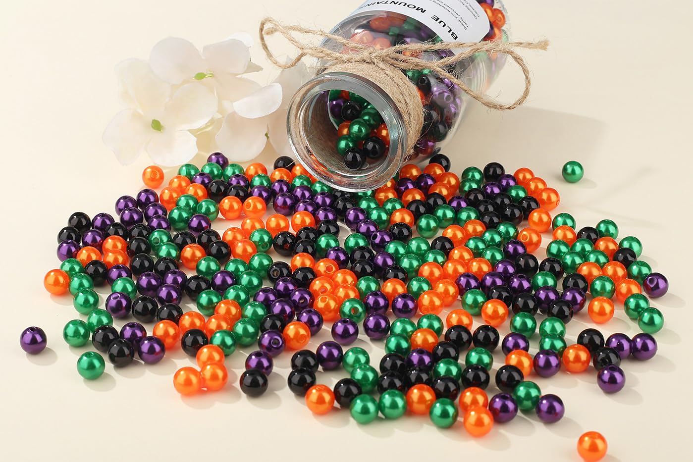 DUQGUHO Halloween Beads, 8mm Halloween Charms for for Jewelry Making, Black Purple Green Orange Beads, Party Accessories for Bracelets, Fake Pearl Beads 500PCS