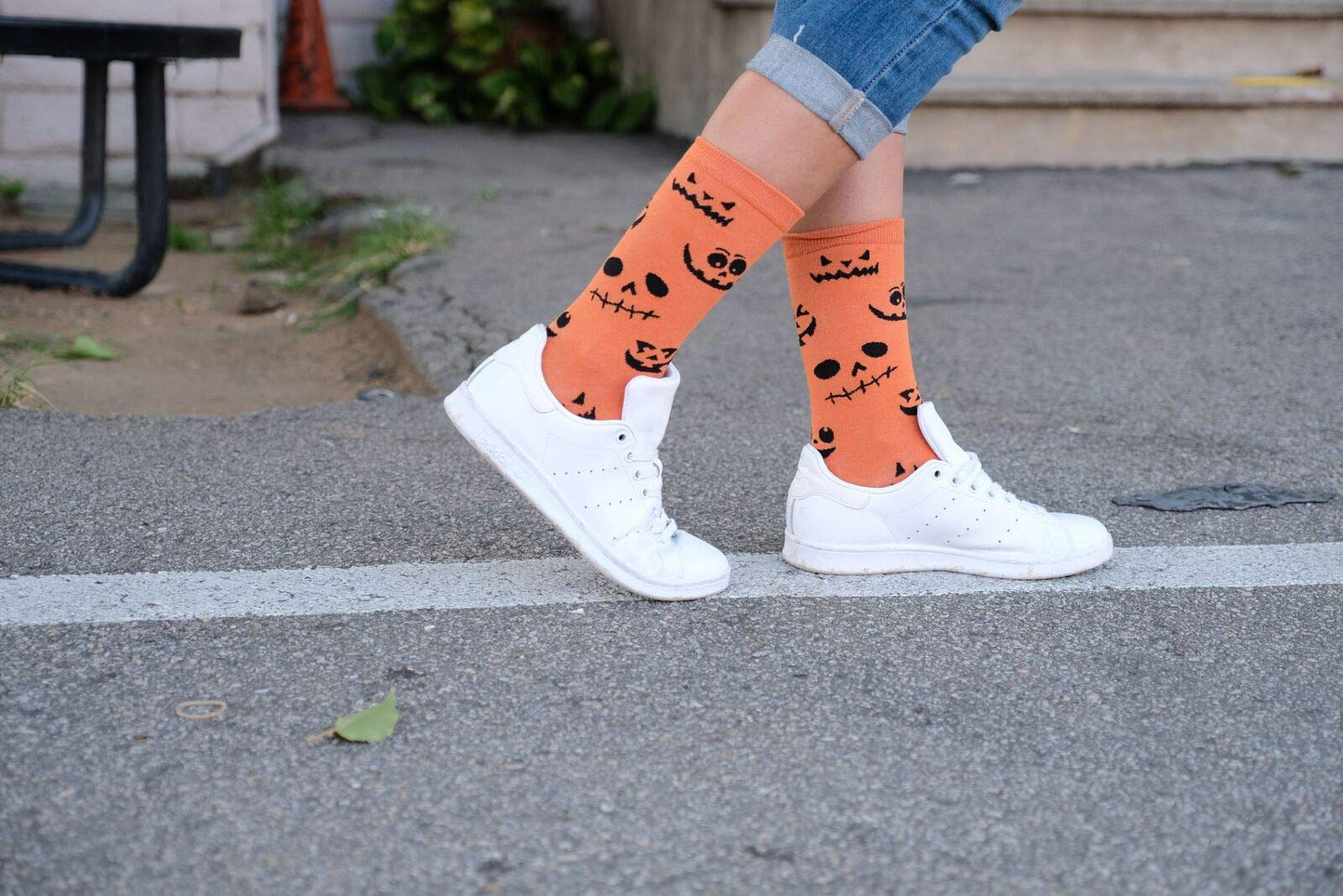 360 Threads Womens Novelty Socks 2 Pair Set Halloween (Jack-o-Lanterns & Ghosts)