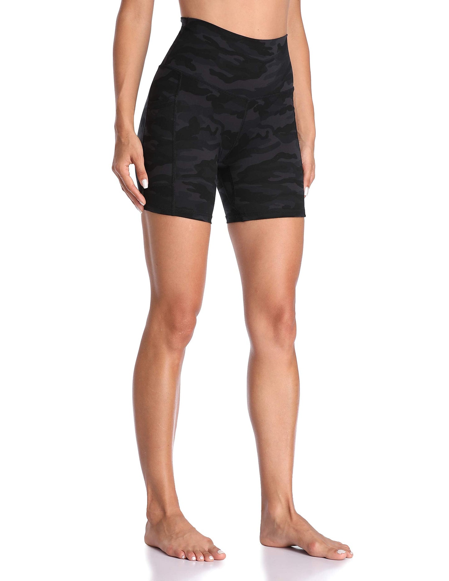 Colorfulkoala Women's High Waisted Biker Shorts with Pockets 6" Inseam Workout & Yoga Tights (L, Deep Grey Camo)