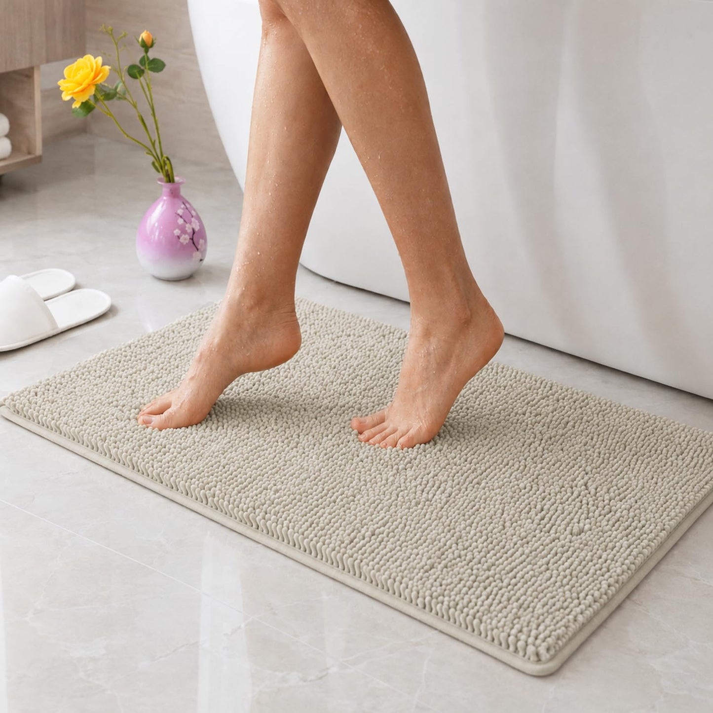 Avrilo Plush Chenille Bath Rugs Extra Soft and Absorbent Microfiber Bath Mat for Tub/Bedroom/Doorway/Kitchen/Balcony, 24" x 16", Beige