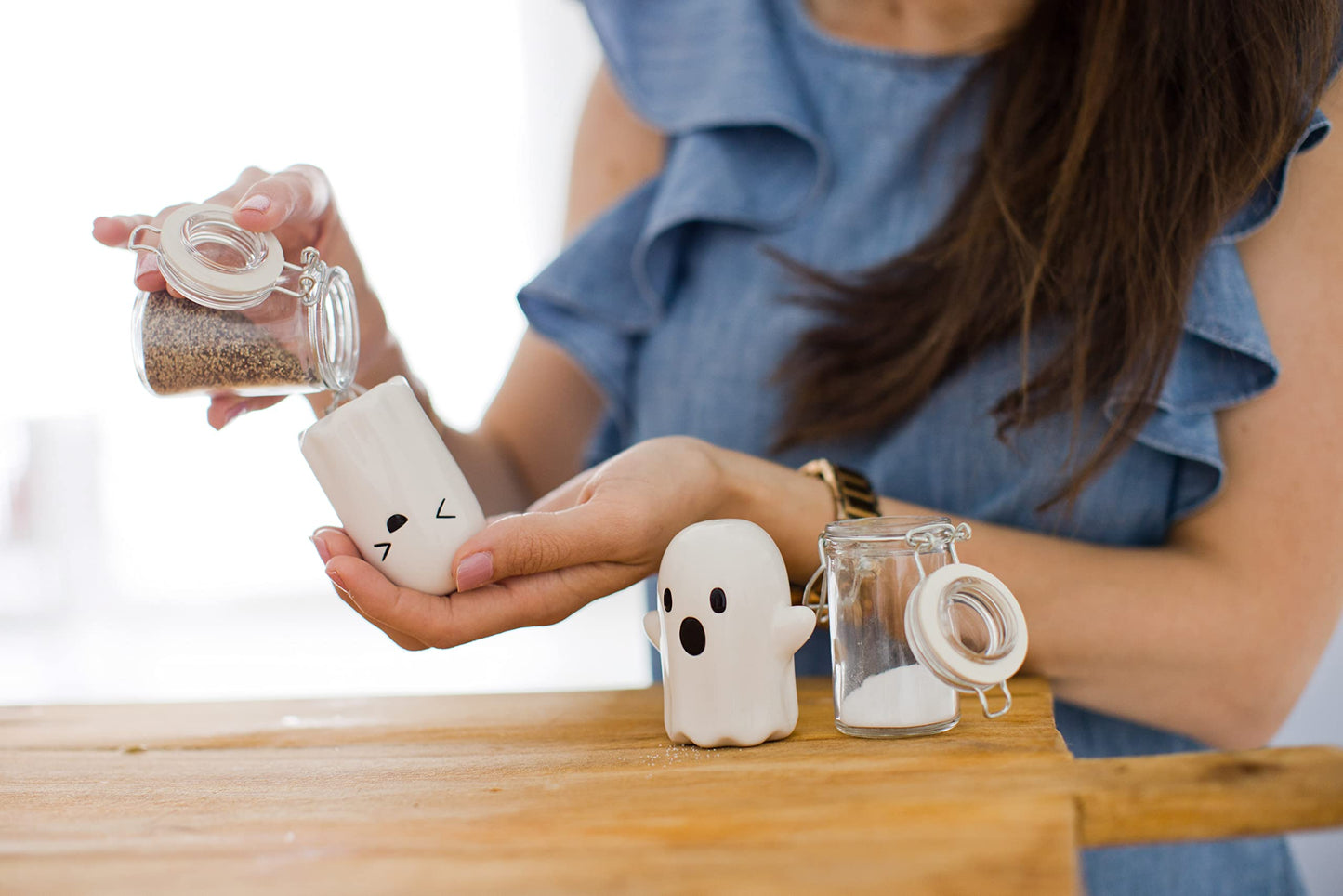 Pearhead Ceramic Ghosts Salt & Pepper Shakers, Halloween Accessory For The Home and Kitchen, Must Have Fall Décor, Set of 2