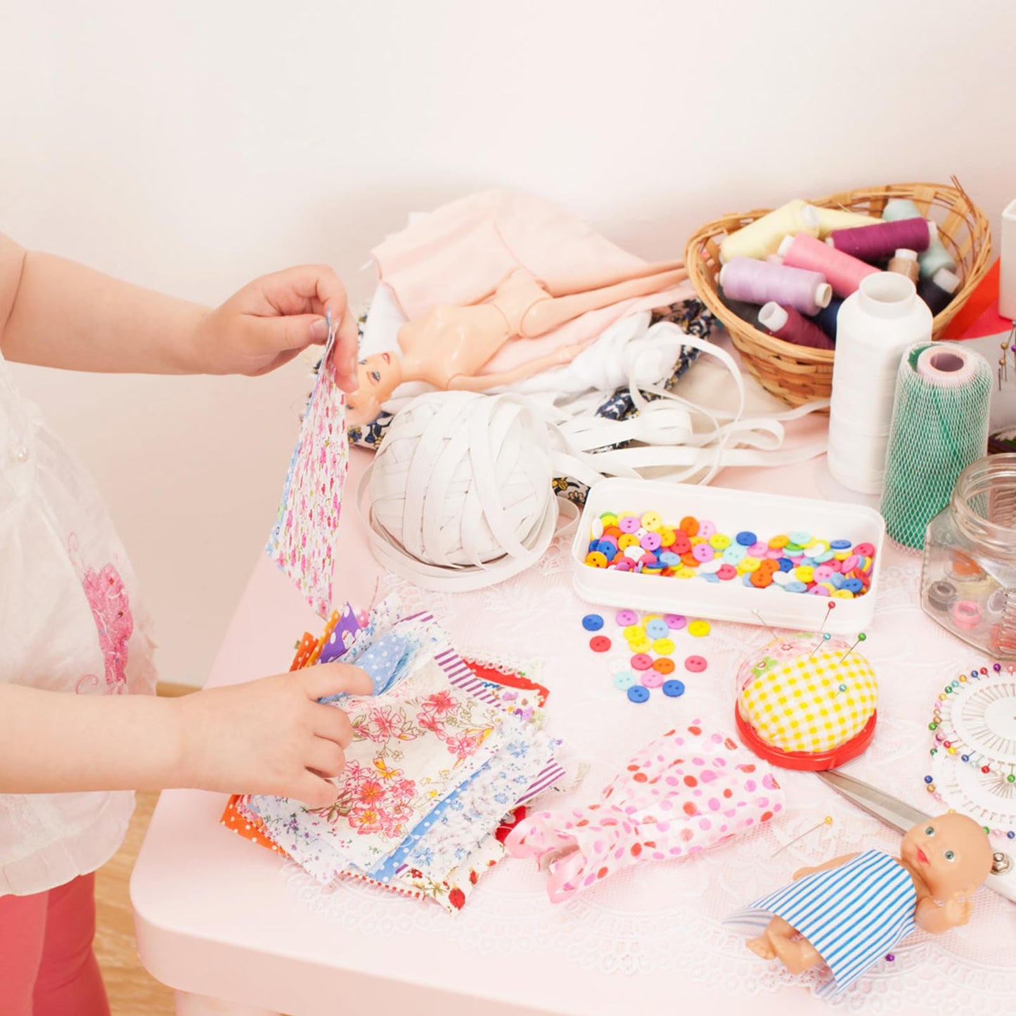 200 Pcs 4" x 4" (10cm x 10cm) Cotton Craft Fabric Bundle Squares,Sewing Scrapbooking Quilting Dot Pattern,DIY Patchwork Fabric Sets for Craft Cloths Handmade Accessories