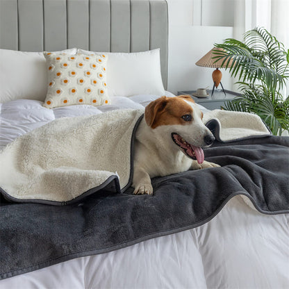 PFIMIGH Waterproof Dog Blanket, 3-layer Flannel and Sherpa Pet Throw, Reversible Protector Cover for Bed Couch Sofa, Grey, 127x152cm