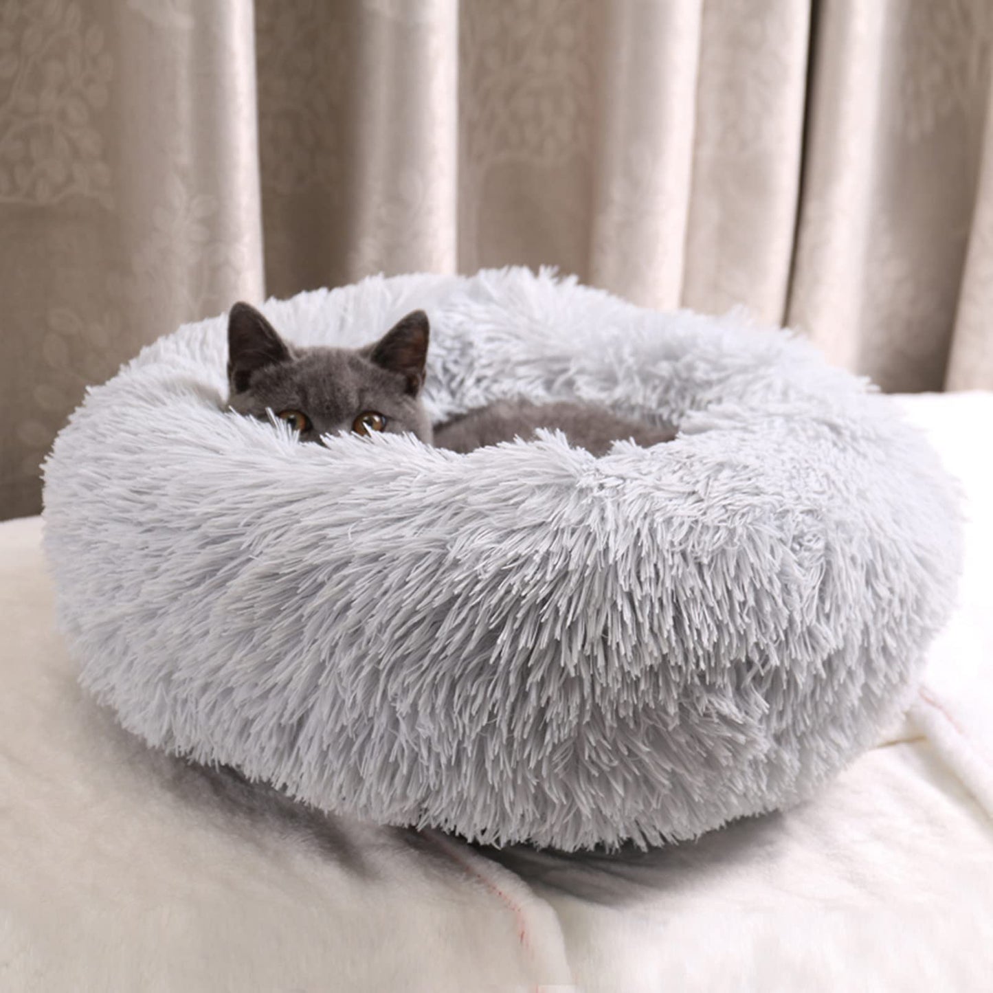 Enjamoy Plush Donut Dog Bed, Calming Round Dog Cat Bed Soft and Fluffy Cuddler Pet Cushion Self-Warming Puppy Beds Machine Washable, Grey 50cm