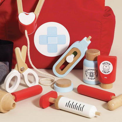 Le Toy Van Wooden Honeybake Doctors Play Set With Thermometer, Syringe, Stethoscope, Blood Pressure Gauge Plus More Role Play Toy