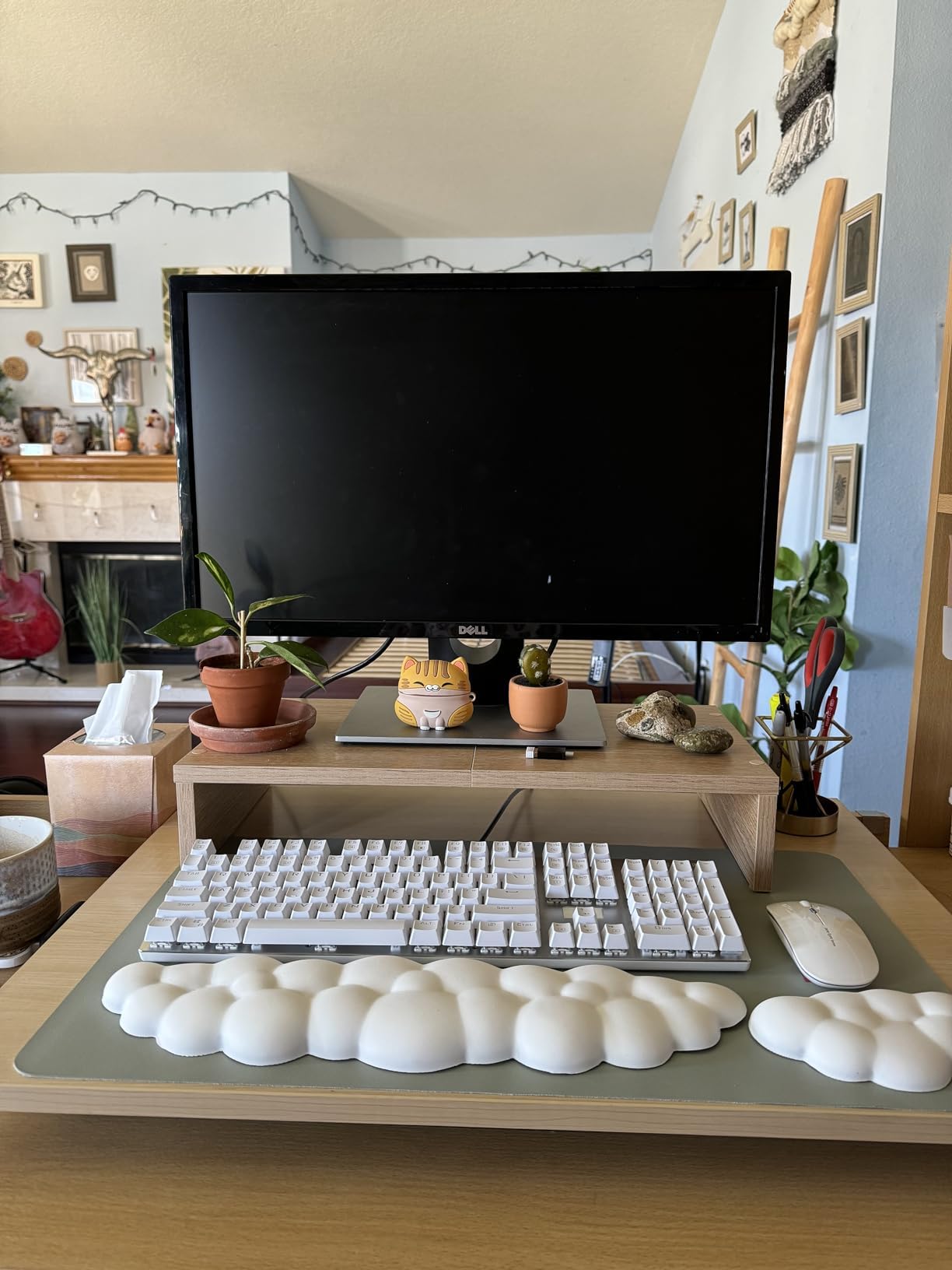 JIKIOU Upgrade Leather Cloud Keyboard Wrist Rest, Cloud Wrist Rest with Non-Slip PU Base, Comfortable Memory Foam Wrist Rest for Computer Laptop Mac Gaming Office and Pain Relief Wish New Year Gift