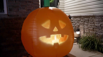 ANIMAT3D Inflatable Jabberin' Jack 5 Foot Tall Talking Animated Pumpkin with 56 Inch HD Screen and Built in Projector + Speaker Includes 80 Minutes of Content