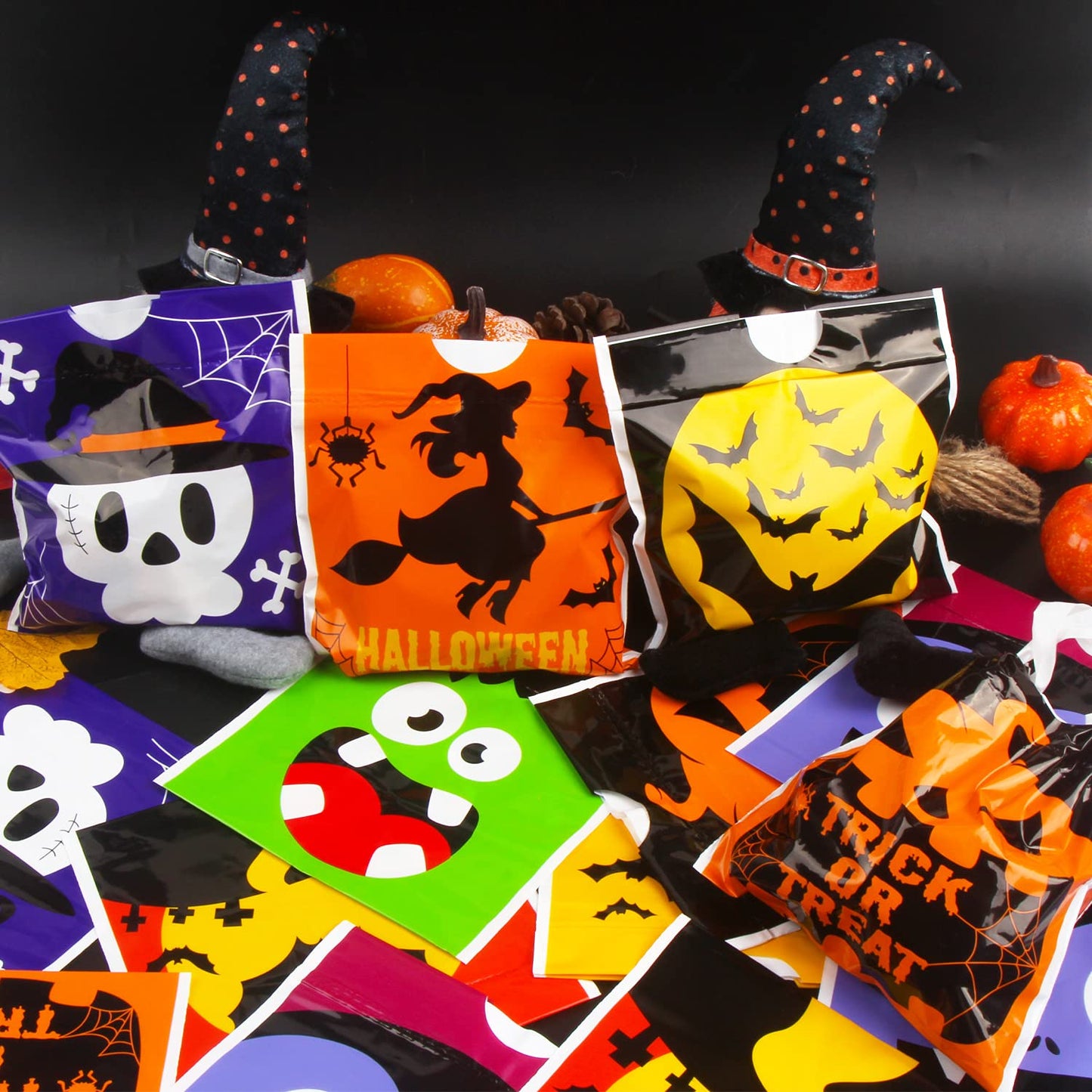 DIYASY 72 Pcs Halloween Drawstring Treat Bags, Small Plastic Candy Bags with Handle Trick or Treat Halloween Party Favors Supplies