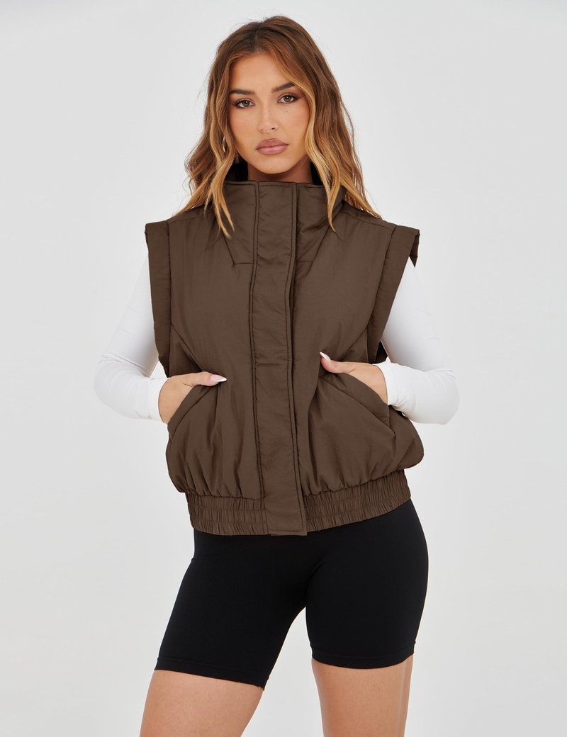 Lviefent Womens Puffer Vest Cropped Lightweight Button Down Quilted Vest Sleeveless Padded Gilet Coat with Pockets (Brown-XS)