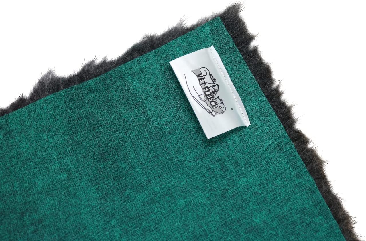 Vet Fleece Bedding | Vet Bed Original Greenback | Puppys and Dogs | Dog Bedding Ideal Whelping | 40” x 30” Charcoal| Durable | Quick Drying | Washable | Whelping Mat | Dog Bed