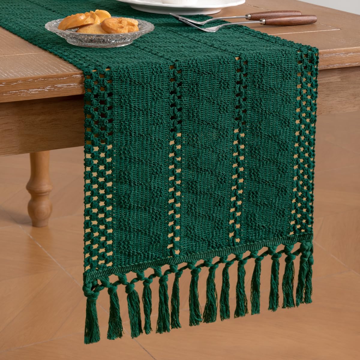 Socomi Boho Table Runner Fall Thanksgiving Farmhouse Rustic Dining Kitchen Centerpiece Decor Small Macrame Woven Cotton Linen Coffee Table Runner for Dresser Scarf Home Decor 12x48 inch Emerald Green