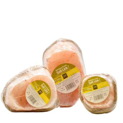 NAF Himalayan Salt Lick Medium – 100% Natural Rock Salt for Horses – Rich in Trace Minerals – Supports Hydration, Electrolyte Balance & Overall Health