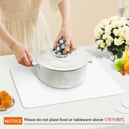 APLKER Placemats and Coasters Set of 6, Heat Insulation PU Leather Table Mats Non-Slip Washable Waterproof Kitchen Dining Place Mats for Home Restaurant Hotel - White