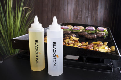 Blackstone 1542 5-Piece Professional Griddle Accessory Toolkit with 2 Squeeze Bottles, 2 Spatulas, and 1 Scraper