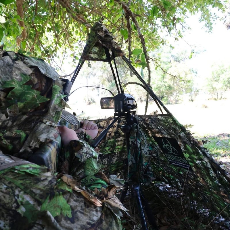 Nukem Grab & Go Hunting Ground Blind - Mossy Oak Obsession 3D Leafy - Lightweight Stake-Free Pop Up Turkey & Deer Blind (X-Large)
