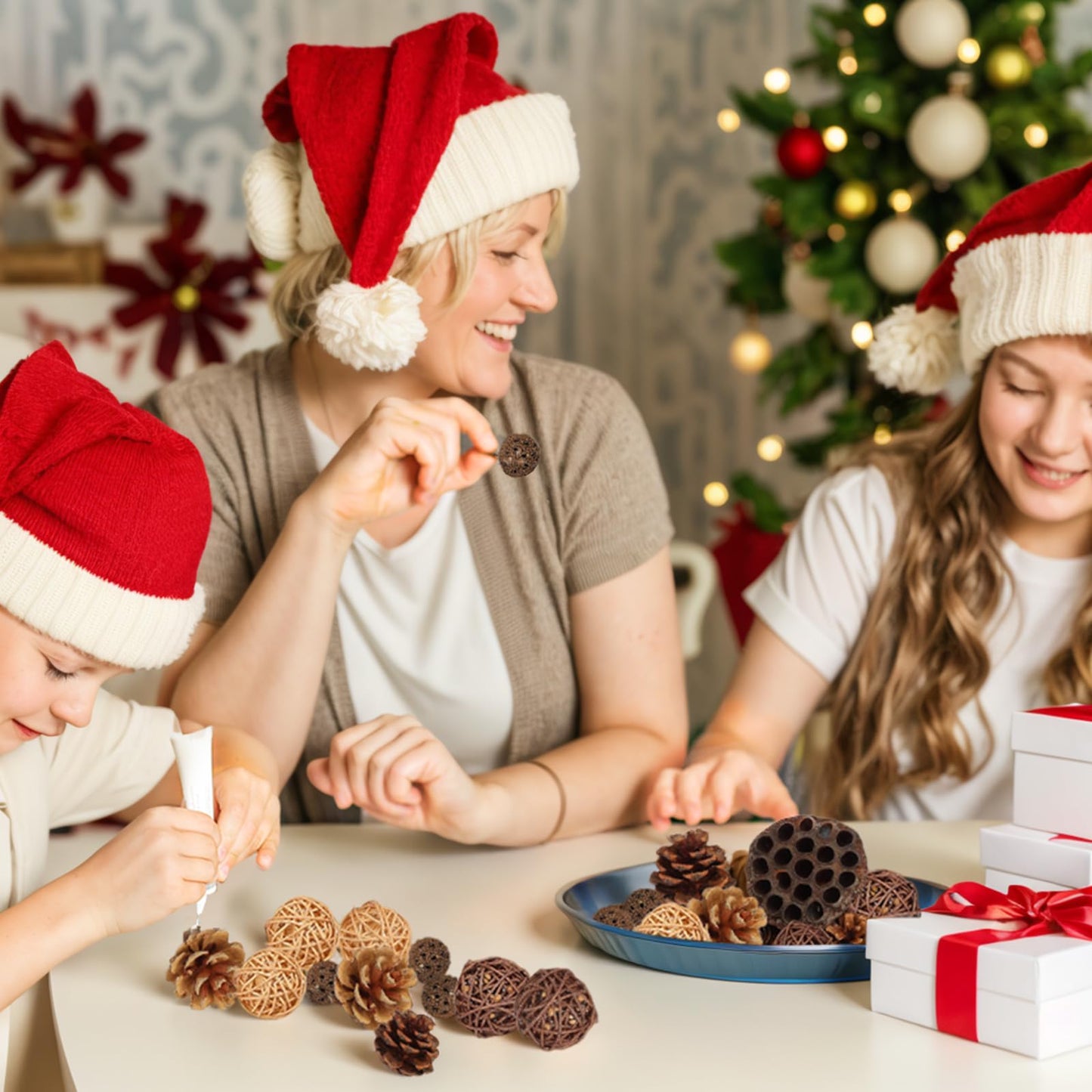 DomeStar 38PCS Christmas Pine Cone Set, Artificial Acorns Berry Craft and Natural Pinecones Ornament Pine Picks Fake Fruit Decor Fall Decorating Kit