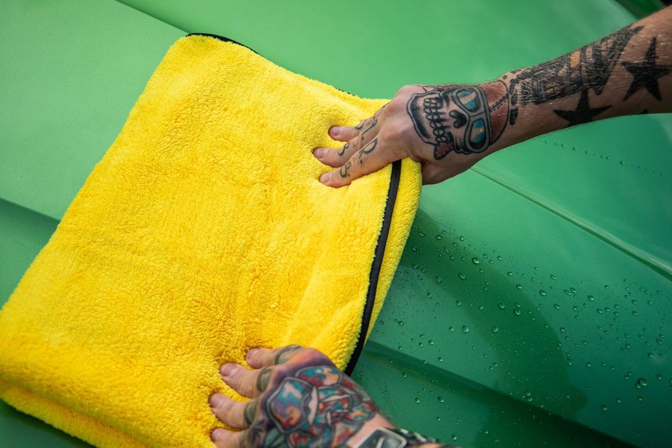 Meguiar's Supreme Microfibre Car Cleaning Drying Towel XL, Yellow - Clear Coat Safe, Super Absorbent - X1905EU