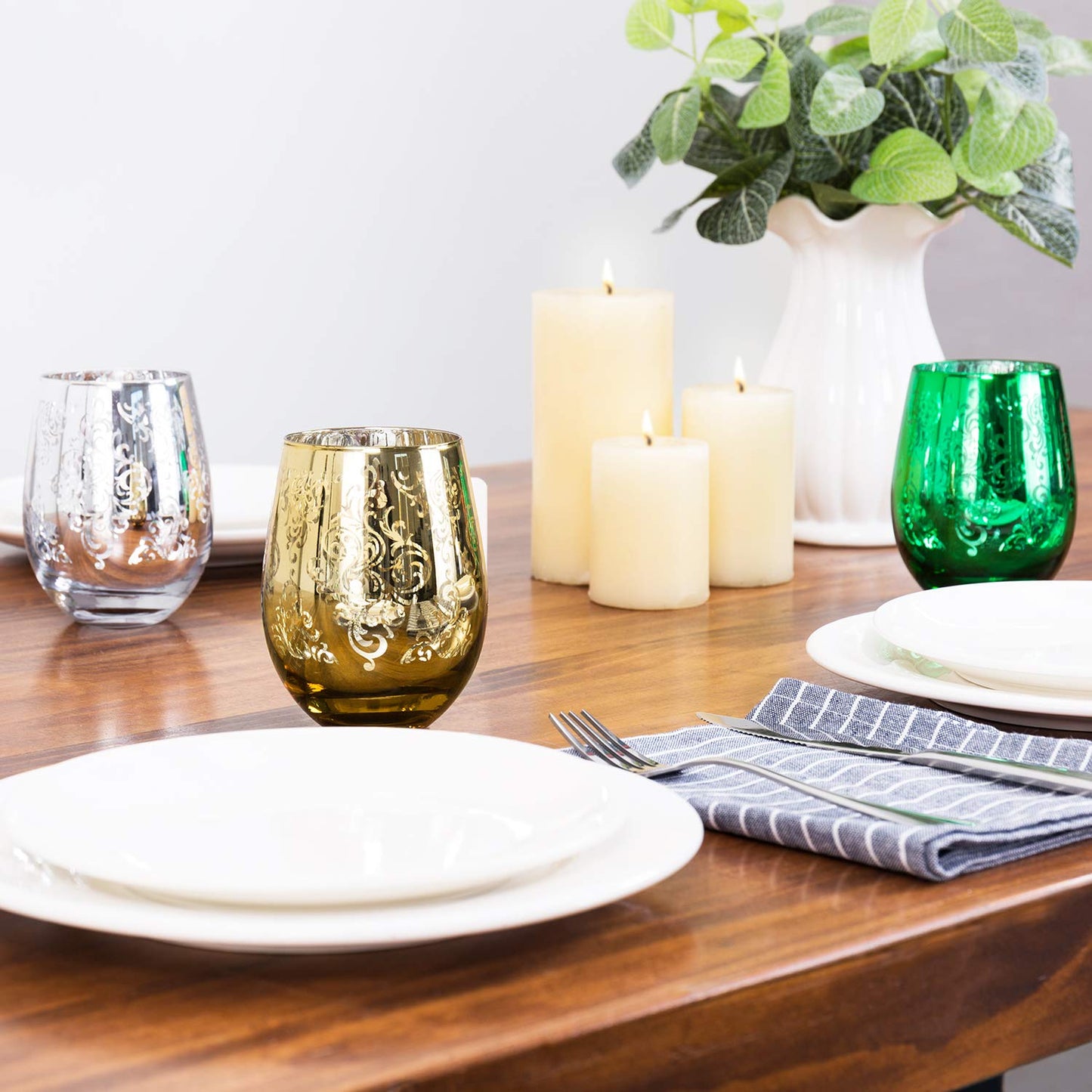 MyGift 4 Piece Stemless Glassware Set, Multicolor Wine Glasses with Etched Baroque Pattern in Mirror Plated Gold Silver Red Green Colors, 16 oz Capacity