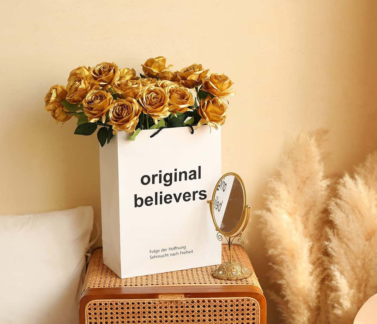 Laelfe 12 Pcs Christmas Gold Roses Artificial Flowers Long Stem Faux Silk Gold Flowers Fake Roses for Wedding Bridal Bouquet Home Party Hotel Garden Decorations