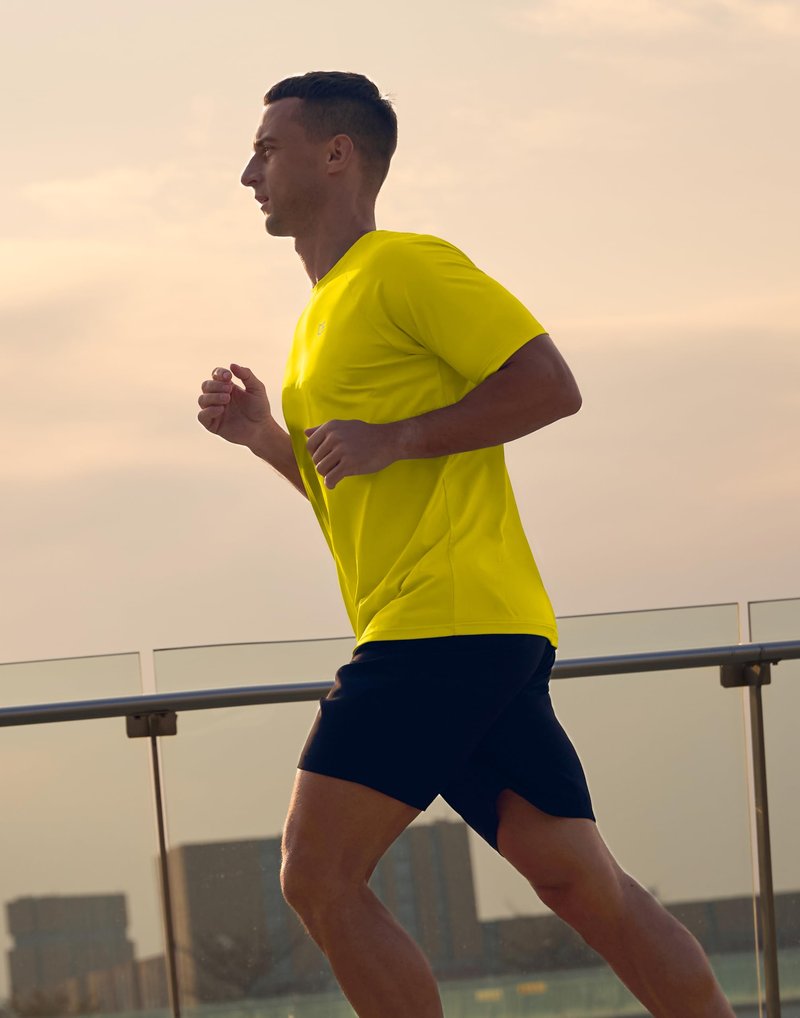 G Gradual Men's Athletic Workout T-Shirts Moisture Wicking Cooling Running Shirts Short Sleeve Performance Tee for Gym Tennis(Yellow,L)