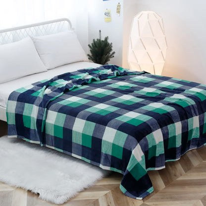 SOCHOW Flannel Fleece Blanket 127cm×150cm, All Season Plaid Green/White Blanket for Bed, Couch,Car