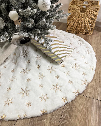 AOGU 48 Inch Sequin Faux Fur Christmas Tree Skirt Decoration for Merry Christmas Party White Plush Gold Sequin Snowflake Xmas Christmas Tree Skirt Decorations