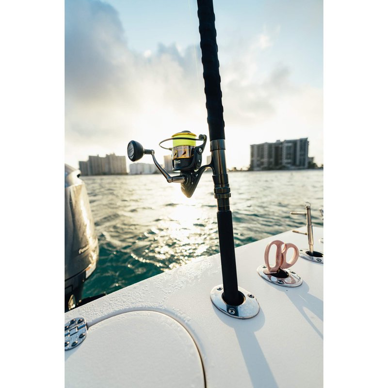 PENN Battle III Spinning Inshore Fishing Reel, HT-100 Front Drag, max of 12lb | 6kg, Made with Sturdy All-Aluminum Composition for Durability, Black Gold