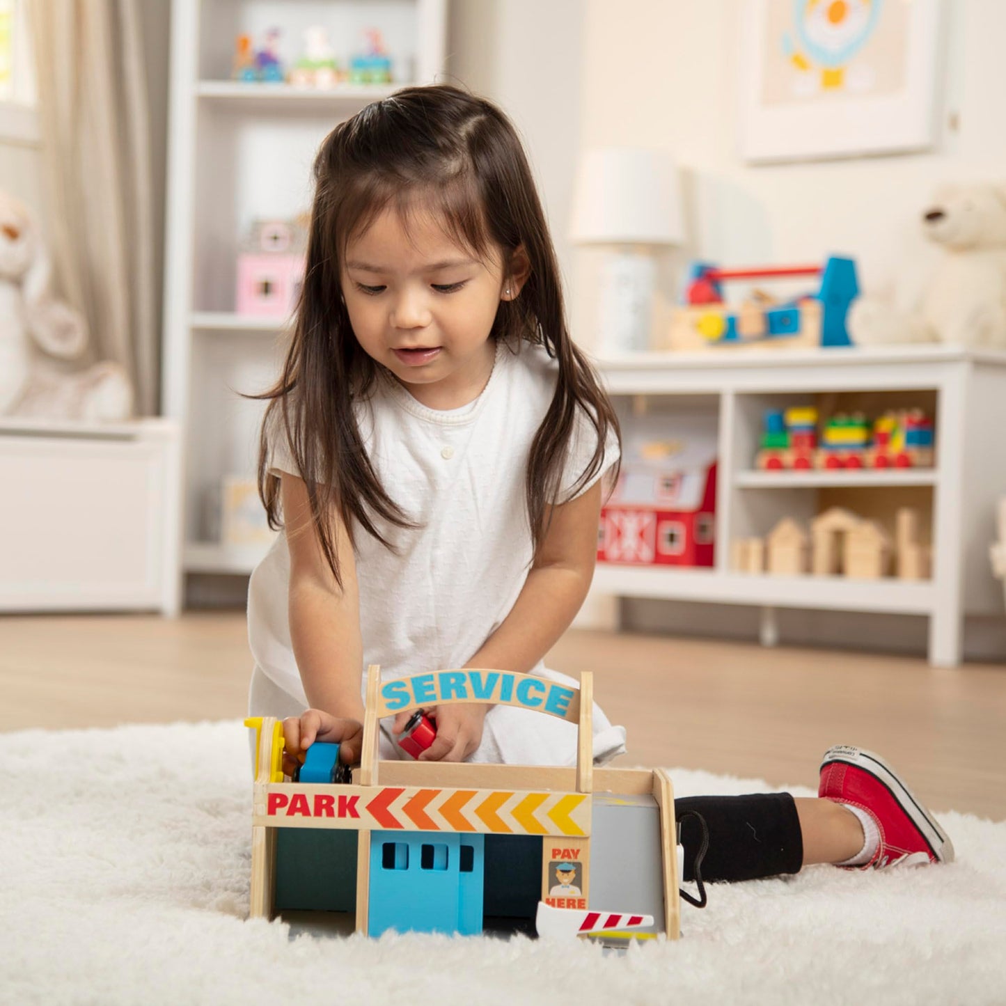 Melissa & Doug Service Station Parking Garage | Wooden Vehicle | Pretend Play | 3+ | Gift for Boy or Girl