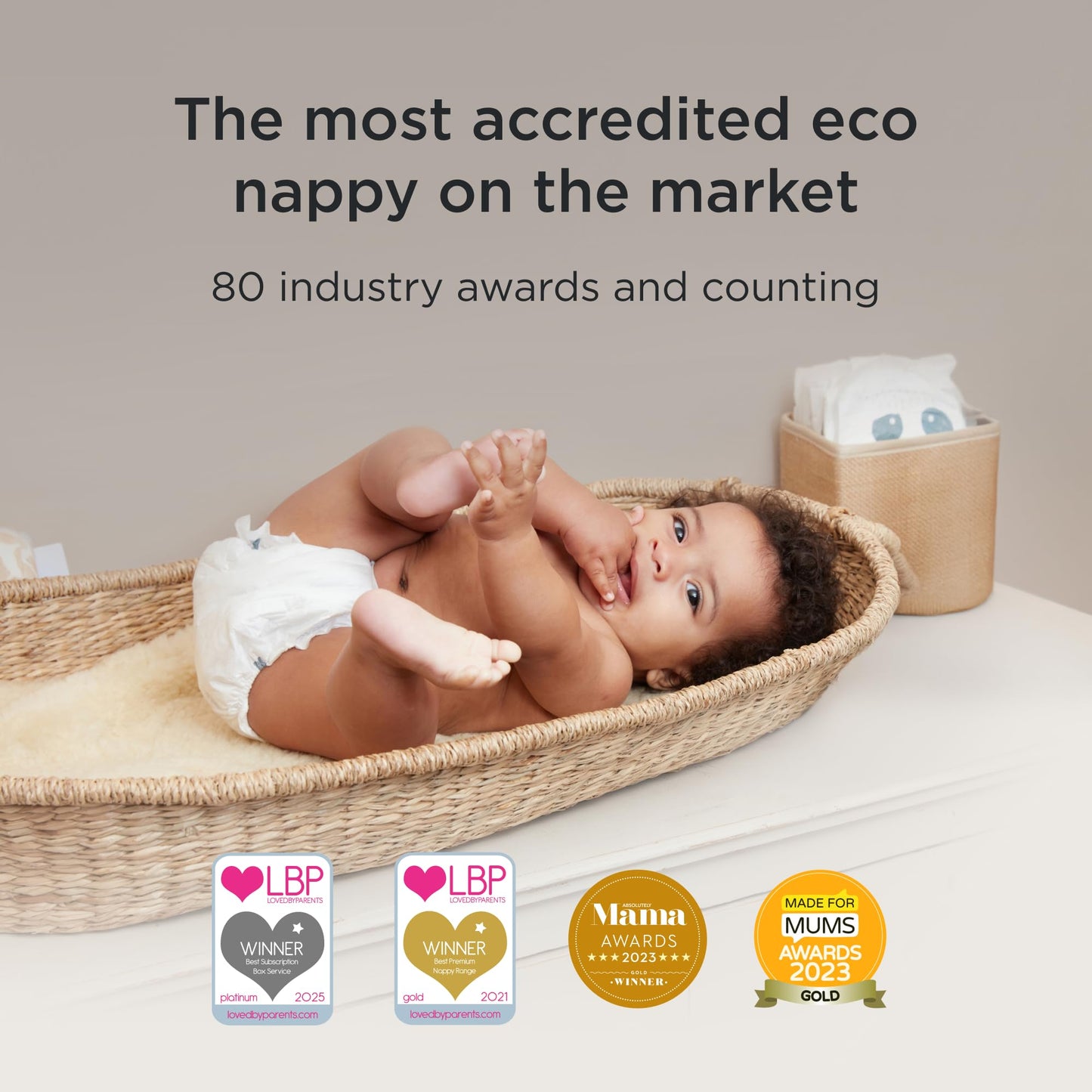 Kit & Kin Premium Eco Baby Nappies Size 1 | Newborn 2-5 kgs / 4-11 lbs | Pack of 152 Nappies | Plant-Based & Hypoallergenic | Superior Leak Protection | Vegan & Cruelty Free