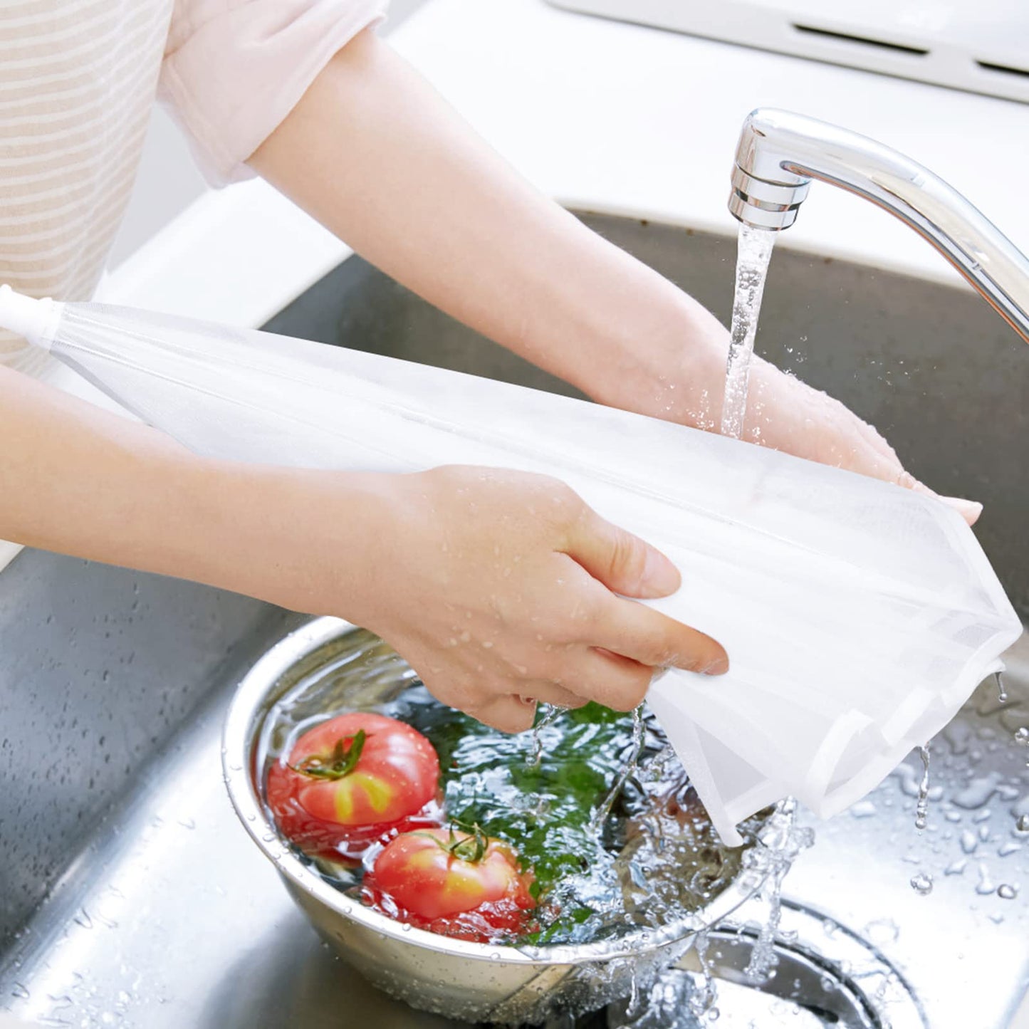 Anpro Food Covers for Outdoors (2 Extra Large with Polyester), Pop-Up Mesh Food Tents, Collapsible Reusable Bug-Proof Nets for Picnics, BBQs & Camping, Stainless Steel Frame